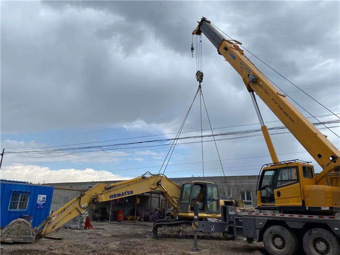 象州县25吨吊车的工作半径是多少？